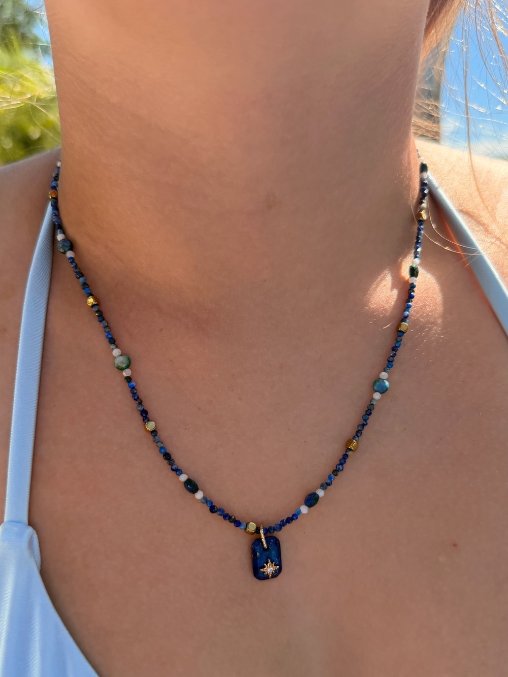 Dainty blue lapis and gold necklace - Picture 1 of 10
